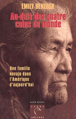 Couverture du livre Au-delà des quatre coins du monde