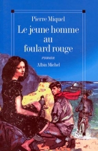 Couverture de Le Jeune Homme au foulard rouge